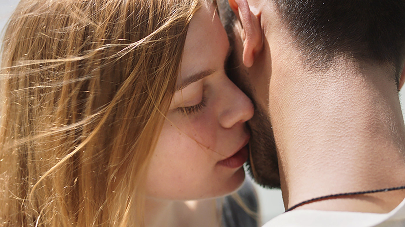 Luluhkan Hati Pria Dengan 3 Kalimat Pujian Ini