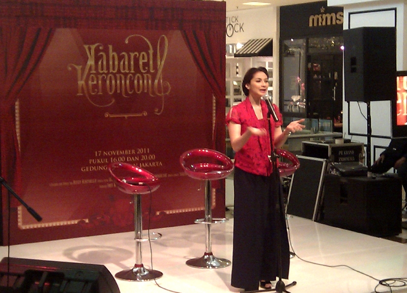 Membangkitkan Kembali Seni Keroncong Dengan Kabaret