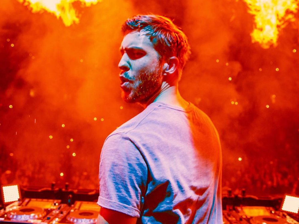 Calvin Harris Hapus Semua Foto Taylor Swift di Socmed