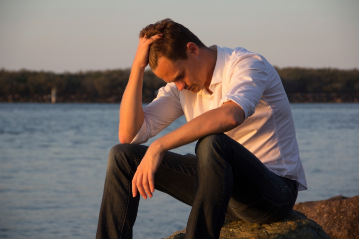 5 Cara Pria Melewati Masa Patah Hati