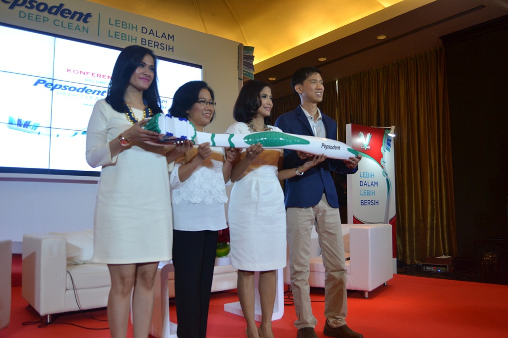 Pepsodent Luncurkan Sikat Gigi yang Mengikuti Kontur Mulut