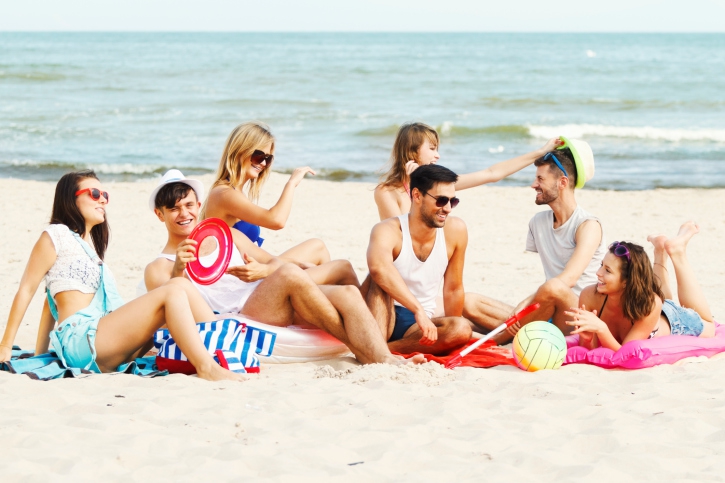 5 Trik Liburan Bersama Teman Baru