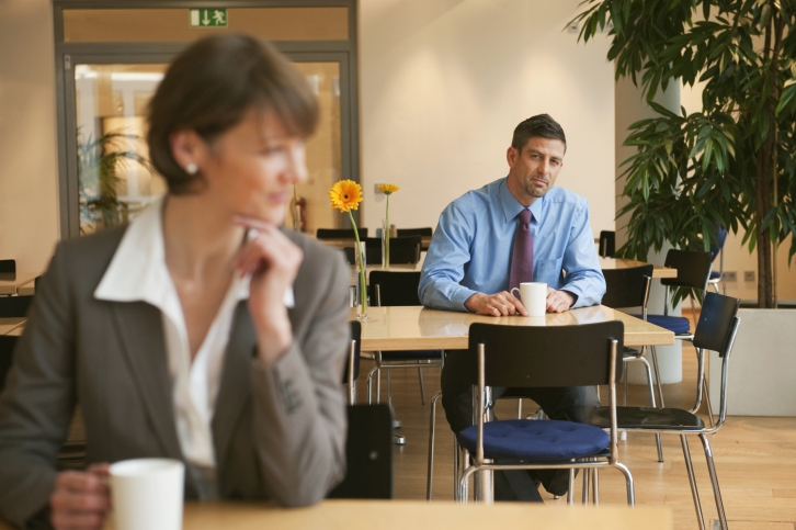 Cara Menolak Cinta Atasan