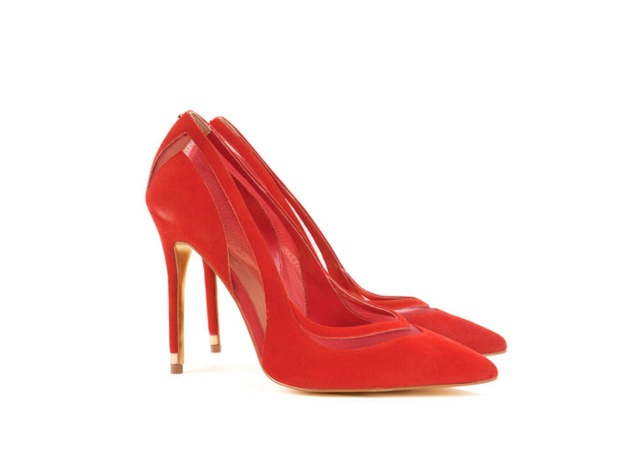 Tampil Gaya Dengan Si Merah