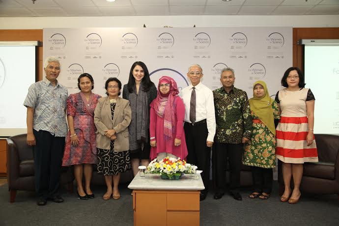 L'Oreal Mendorong Wanita Muda Jadi Peneliti