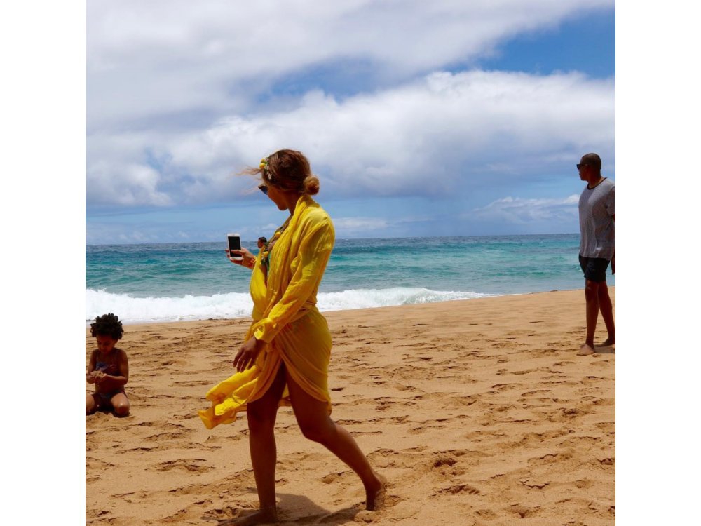 Postingan Liburan Seru Para Selebriti di Instagram