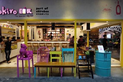 Uniknya Makan Okonomiyaki di Okiro Bar