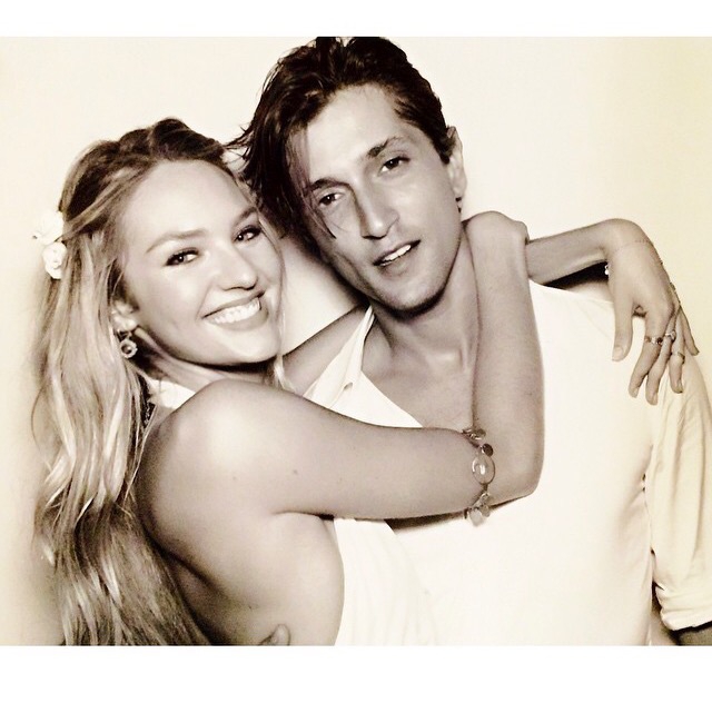 Victoria's Secret Angel, Candice Swanepoel is Pregnant