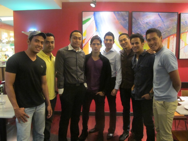 Serunya Buka Puasa Bersama Para Cosmo Man!