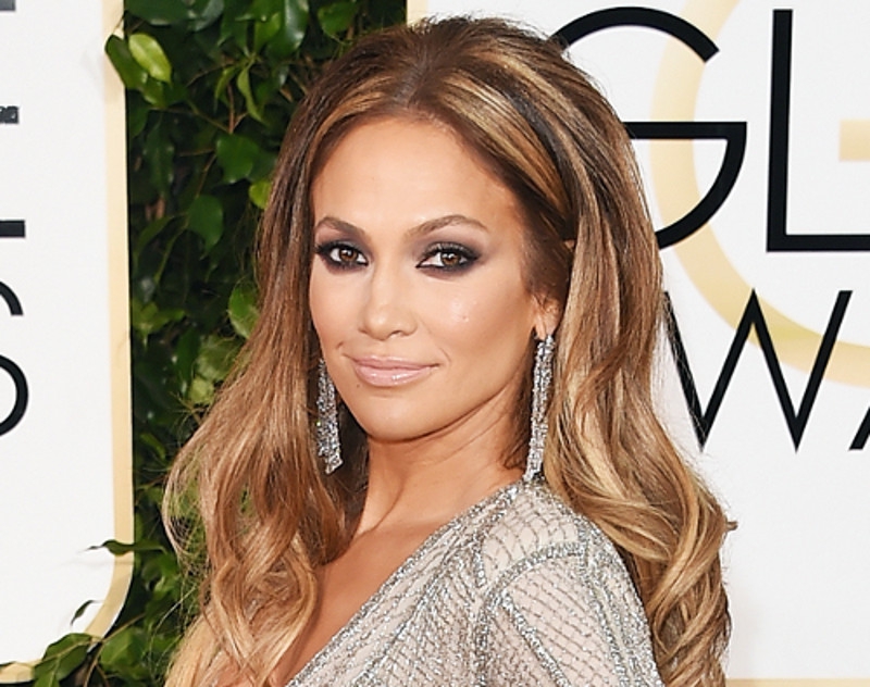 Beauty Q&A: Agar Rambut Terlihat Lebih Mengembang