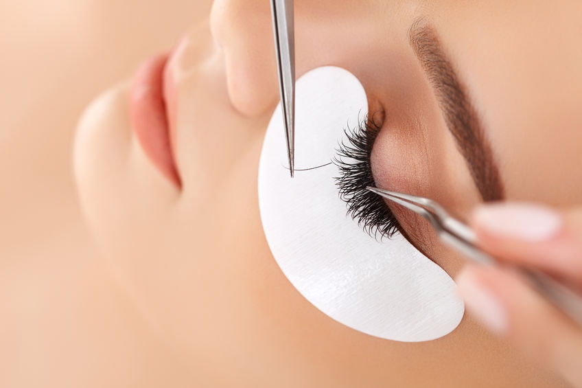 Lakukan Hal Ini Agar Eyelash Extension Bertahan Lama!