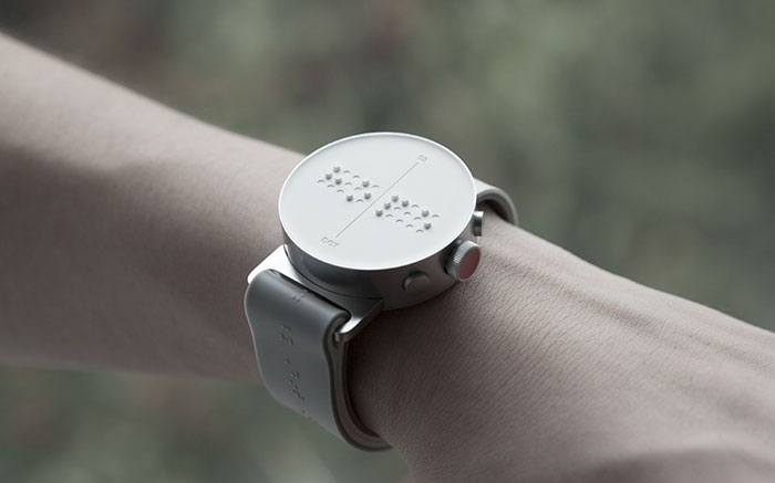 Jam Tangan Braille Pertama Diluncurkan untuk Tunanetra