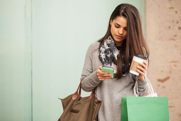 Lakukan Hal Ini Ketika Teman Pamer di Media Sosial