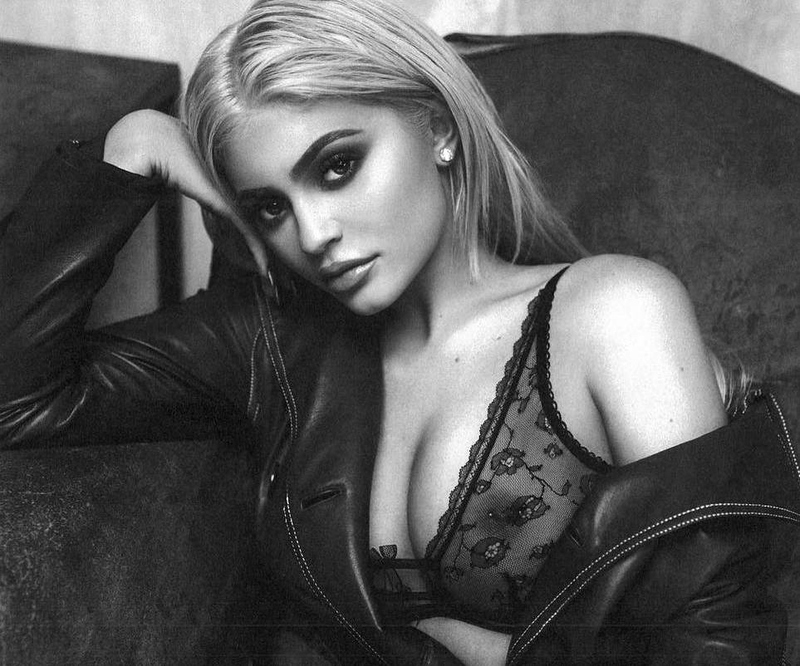 Kylie Jenner Donasikan 6,7 Milyar untuk Amal