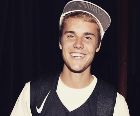 Justin Bieber Tulis Pesan Manis untuk Sang Ayah