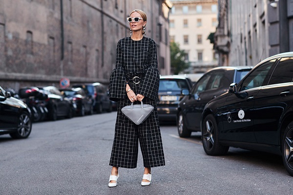 8 Ide Mix and Match Celana Kulot yang Bisa Kamu Coba