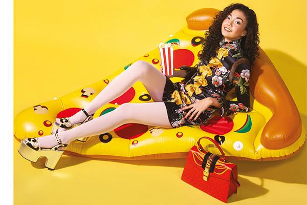 Tampil Playful Ala Tatyana Akman