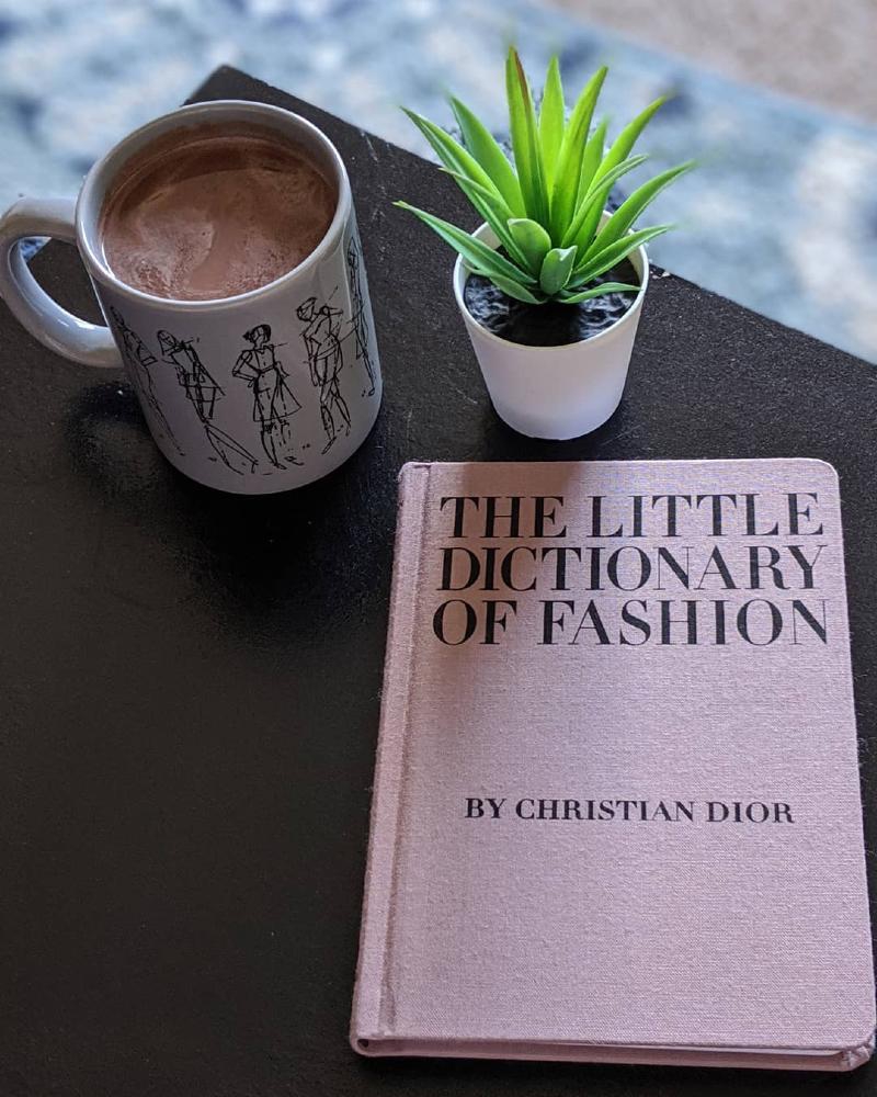 Rekomendasi 7 Buku Tentang Fashion yang Wajib Kamu Miliki!