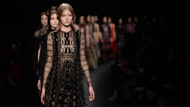 Koleksi Kapsul Valentino Terinspirasi Kota Roma