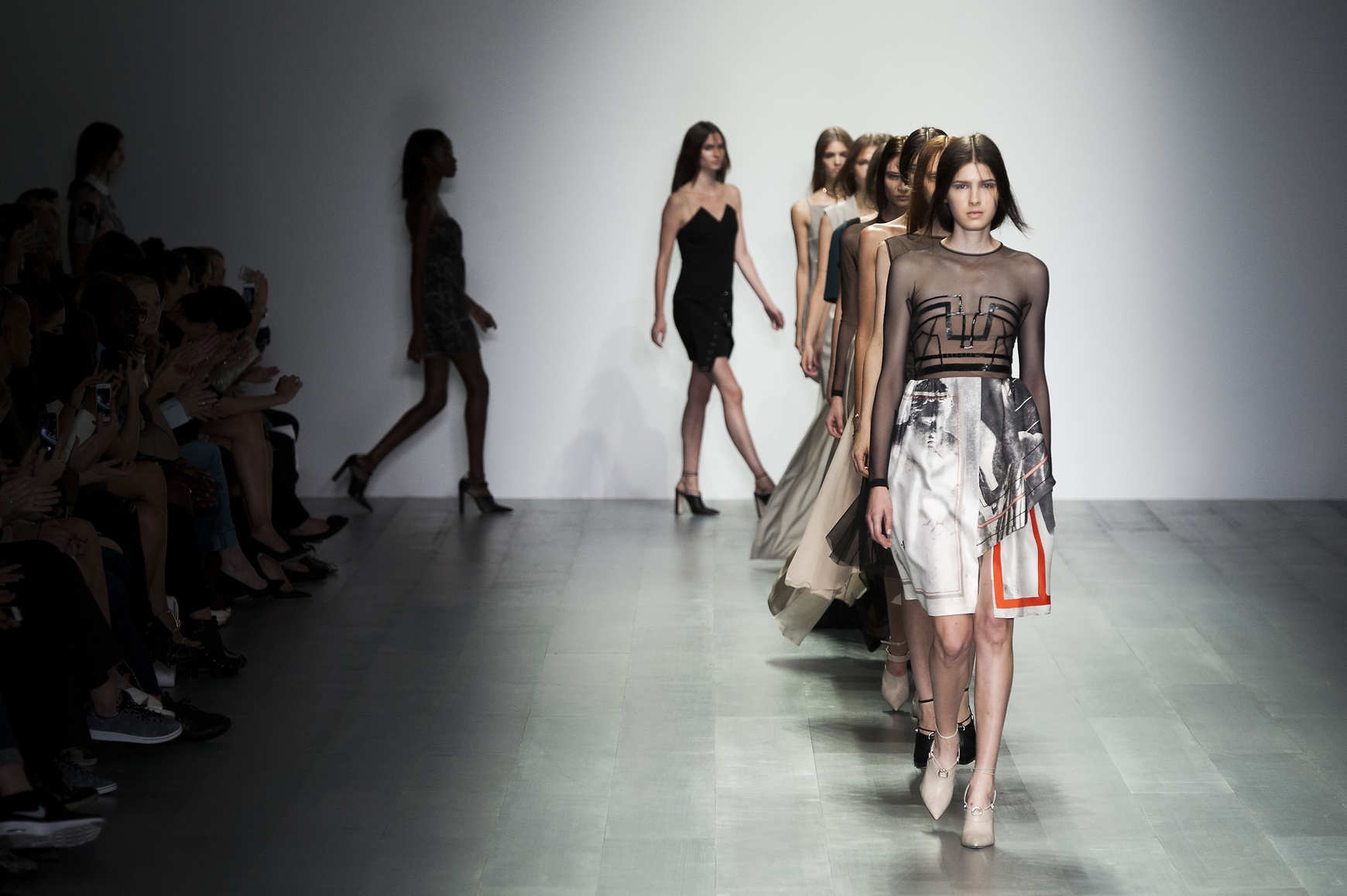 Marios Schwab  Menggeser Koleksi Musiman