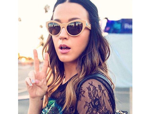 Orlando Bloom Mengenalkan Katy Perry Pada Ibunya