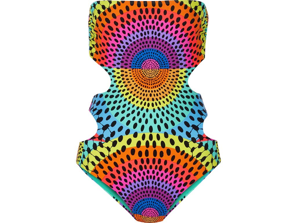 Swimsuit Trendi Jadi Pusat Atensi