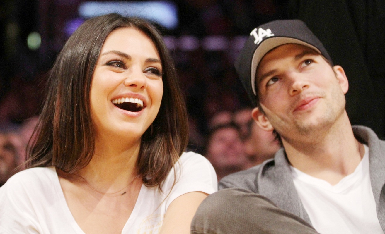 Mila Kunis & Ashton Kutcher Makin Intim