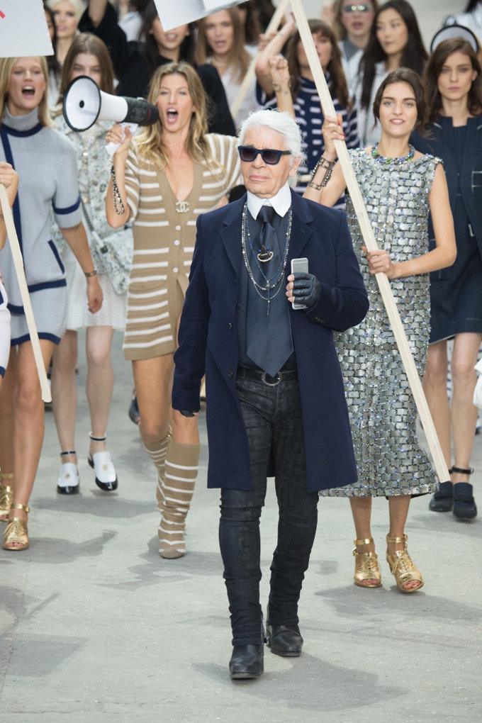 Chanel’s Fashion Riot