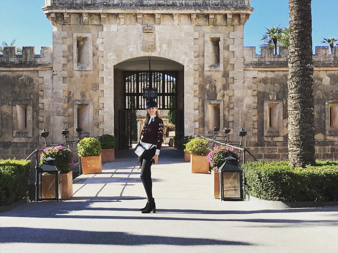 Kate Upton: Ini 5 Basic-Items yang HARUS Ada di Lemari