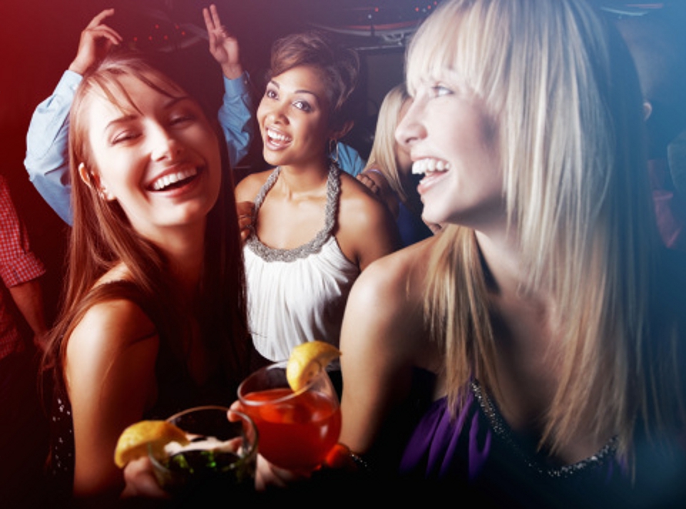 Begini Cara Menghadapi Pesta yang Membosankan!