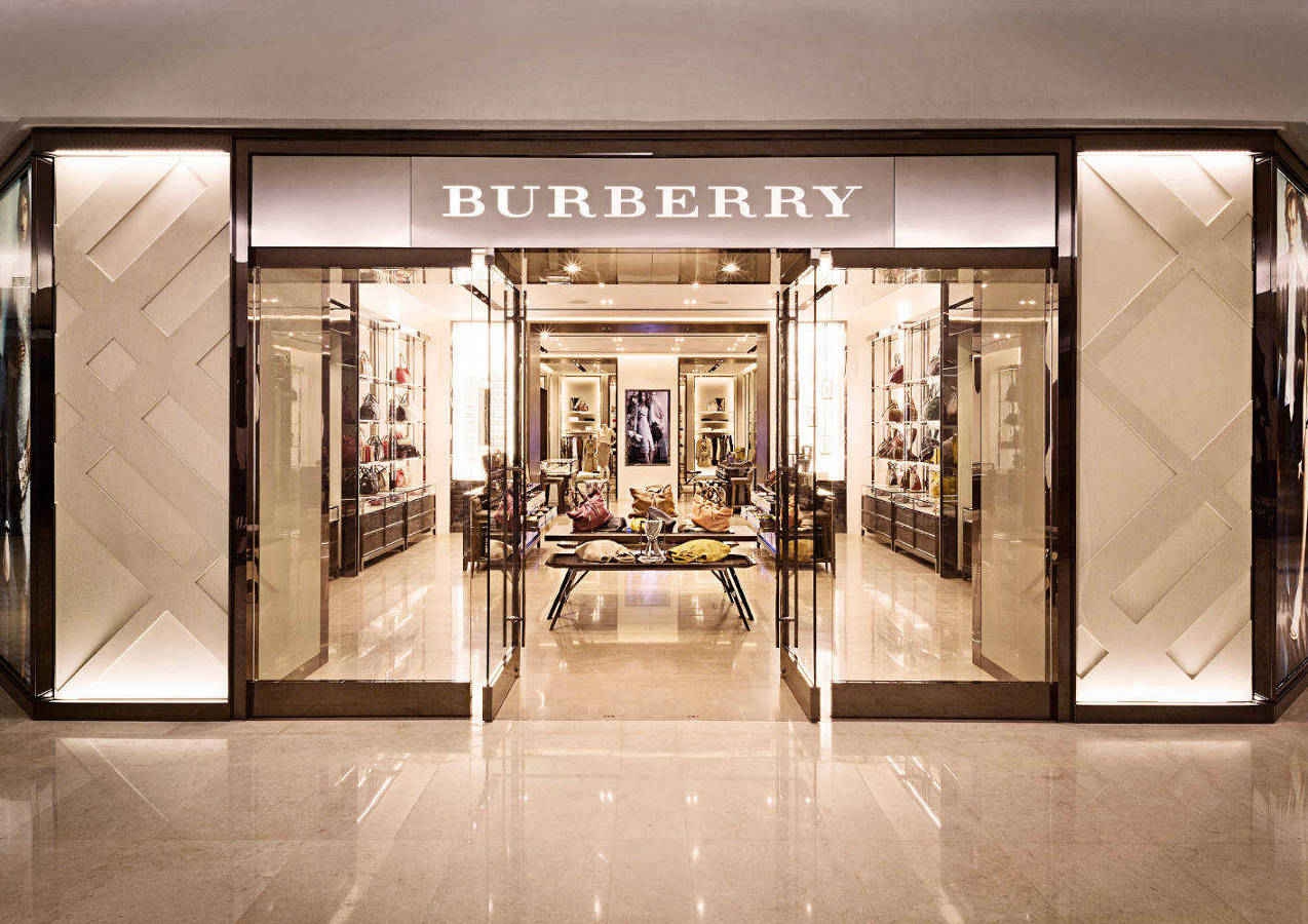 Gerai Terbaru Burberry di Plaza Indonesia
