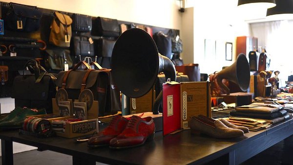 Yuk Belanja Bareng Si Dia di Singapura!