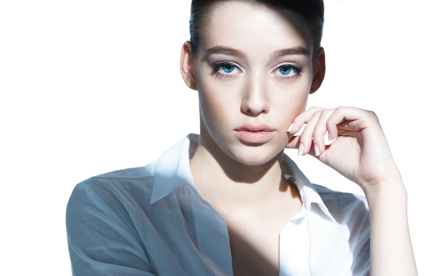 9 Lip Balm Terbaik Untuk Melembapkan Bibir