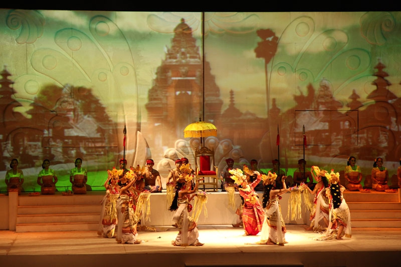 Sri Mimpi Indonesia: Bentuk Cinta Guruh