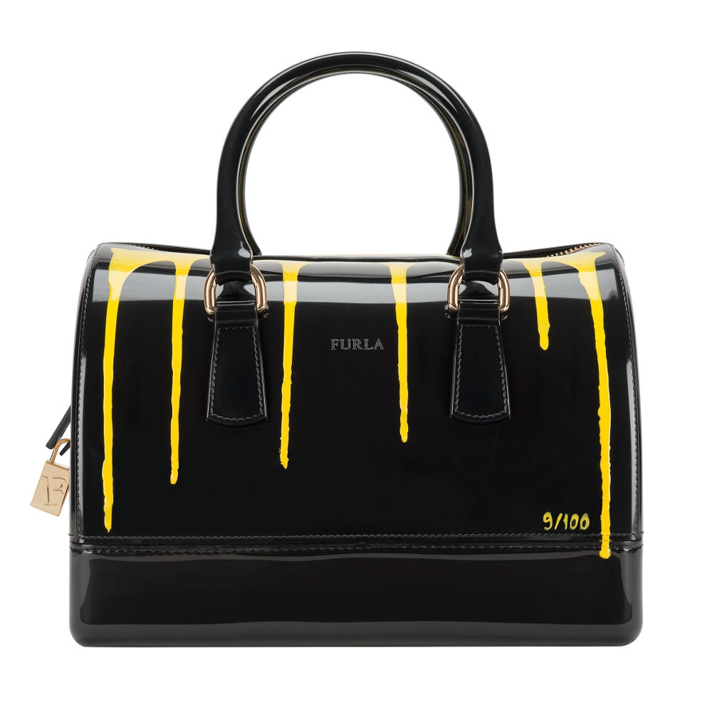 Tas Seru Dengan Semburat Warna