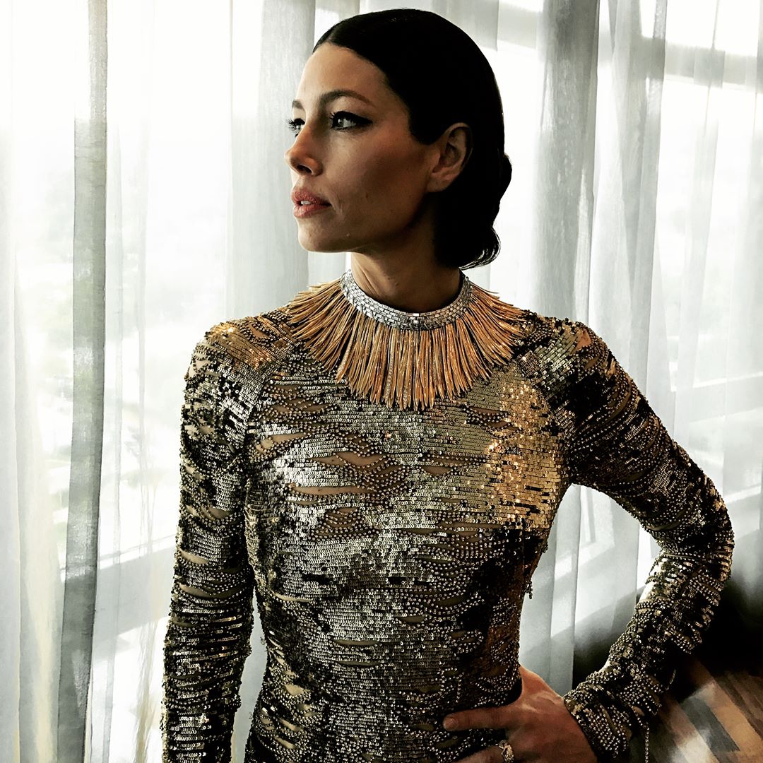 Warna Champagne Jadi Favorit Selebriti Di Red Carpet