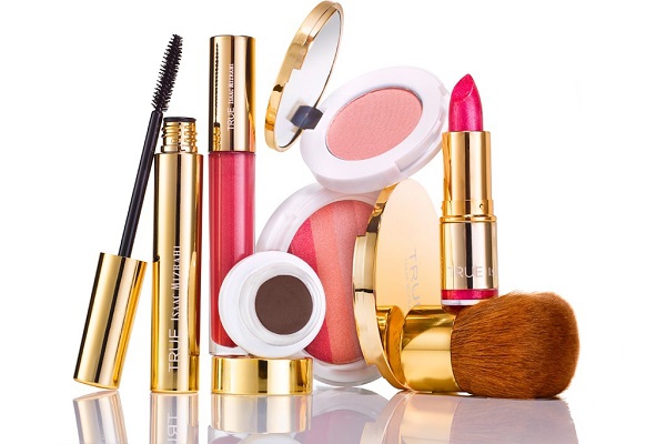 Lini Makeup dari Isaac Mizrahi!