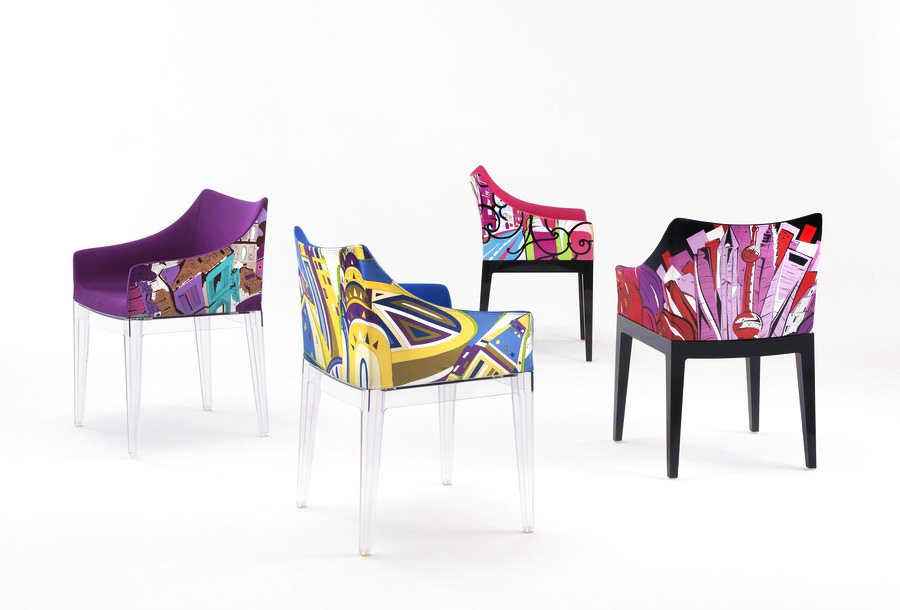 Kursi Motif Seru dari Emilio Pucci dan Kartell 