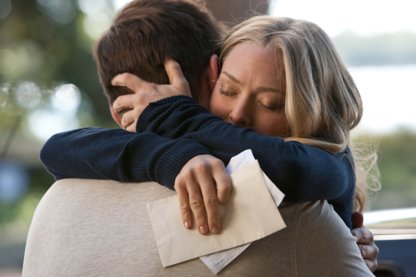 Mau Hubungan LDR Anda Bertahan? Lakukan 10 Hal Ini