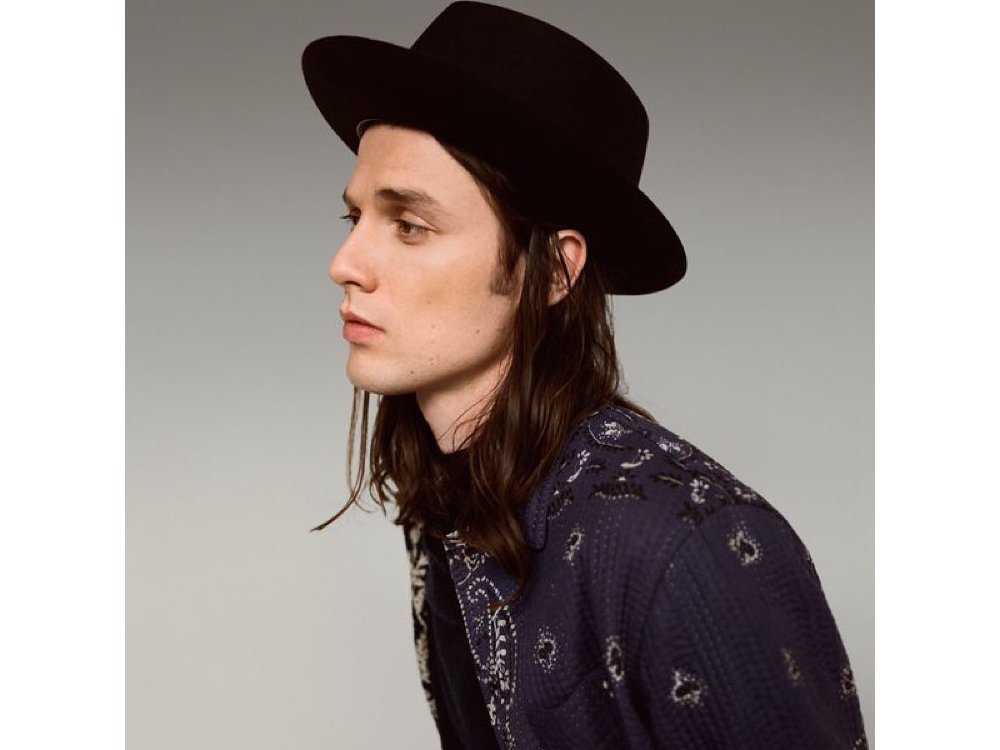 Hold Back Ladies, It's James Bay!