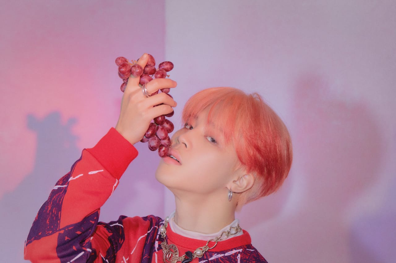 Wow, Jimin BTS Sukses Buat Sutradara Ternama Ini Jatuh Hati!
