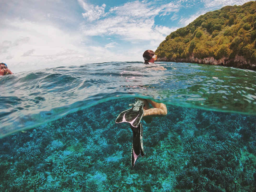 Pantai Terfavorit Gemala Hanafiah untuk Liburan di Indonesia
