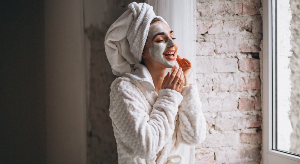 Rutinitas Skincare Saat Puasa Agar Kulit Tidak Kering