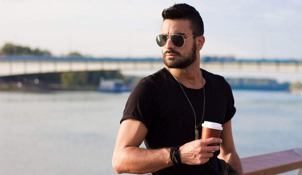 Naksir Pria Taurus? Kenali Dulu Sifatnya!