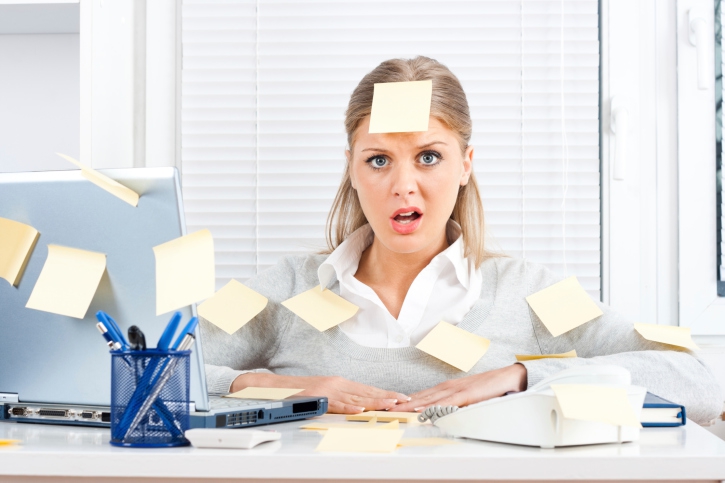 10 Menit Menata Meja Kerja