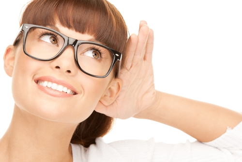 Yuk Latih Keahlian Mendengarkan Anda dengan Lima Tips Simpel Ini