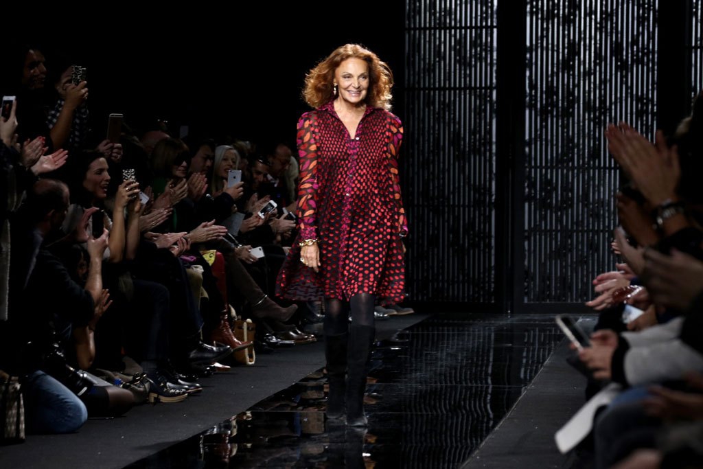  Kolaborasi Sepatu DVF untuk Koleksi Cruise 2016 