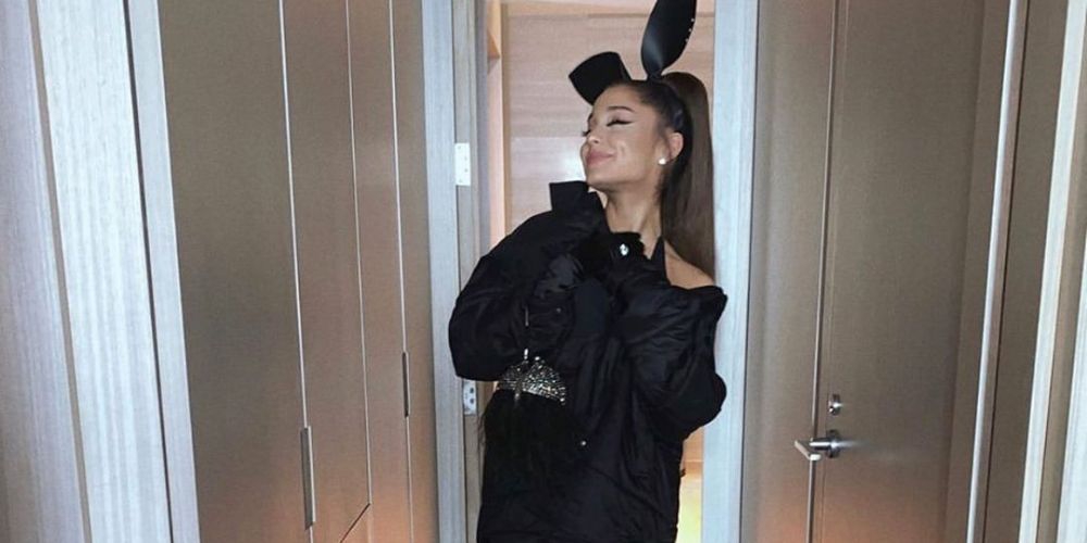 Alasan Ariana Grande Menangis Saat Konser di St. Louis