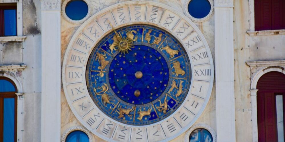 Wow, Ternyata Setiap Orang Punya 11 Macam Zodiak, Lho!