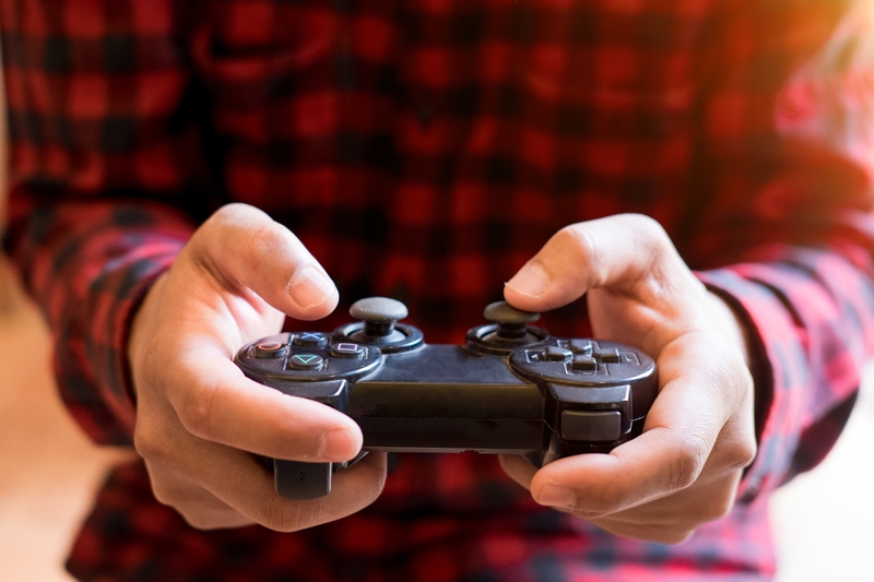 Tips Untuk Menghadapi Pasangan Yang Hobi Main Game!